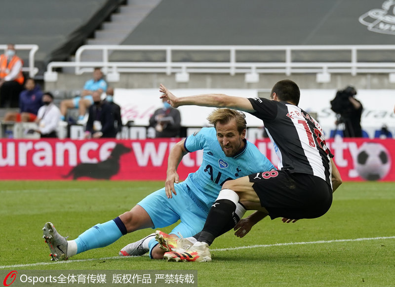  孙兴慜传射建功，热刺客场力擒纽卡斯尔联